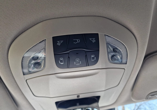 Chrysler Pacifica cena 59900 przebieg: 145000, rok produkcji 2019 z Lubartów małe 191